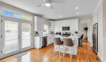 29 Tupelo Rd, Bayville, NJ 08721