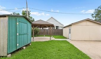 401 LLAMA Dr, Arabi, LA 70032