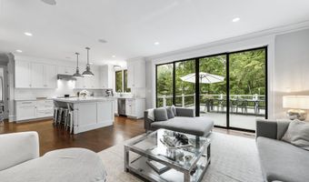 99 Porchuck Rd, Greenwich, CT 06831