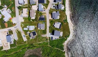 11 Woodruff St, Narragansett, RI 02882