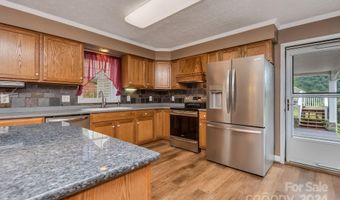 118 Paupers Ridge Ln, Banner Elk, NC 28604