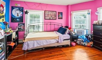 82 Main St, Blackstone, MA 01504