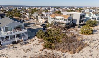 211 Stratford Ave, Beach Haven, NJ 08008