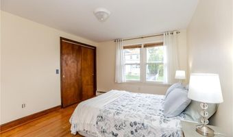 200 Princess Ave, Cranston, RI 02920
