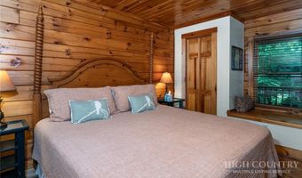 4533 Laurel Creek Rd, Banner Elk, NC 28604