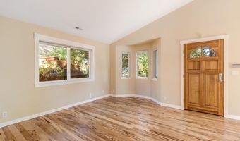 1449 NW Lexington Ave, Bend, OR 97703