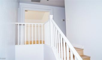 8209 Violet Meadow Ct, Las Vegas, NV 89117