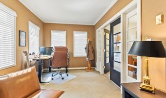 916 Midway Dr, Auburn, IN 46706