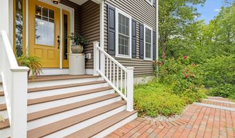2 Golden View Dr, Bow, NH 03304
