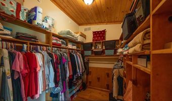 1910 9th St, Aurora, NE 68818