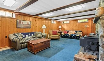 110 Hopkins Ave, Johnston, RI 02919