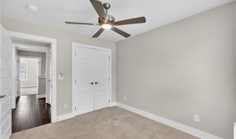 2106 MOORES MILL Rd 106, Auburn, AL 36830