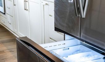 23630 WINTERDAY Dr, Ashburn, VA 20148