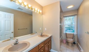 190 Andover Mohawk Rd, Andover, NJ 07821
