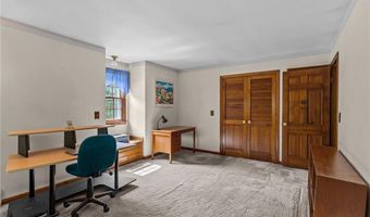 105 Newell Dr, Cumberland, RI 02864
