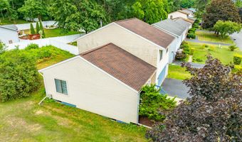 15 W Meadow Dr, Albany, NY 12203