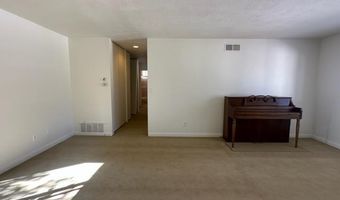 2518 Wanek Rd D, Escondido, CA 92027