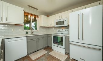 2013 NW School St, Ankeny, IA 50023