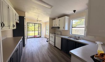 55643 LISA St, Astor, FL 32102