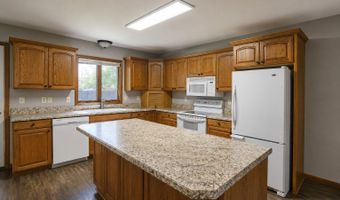 2517 SE 4th Ave, Aberdeen, SD 57401