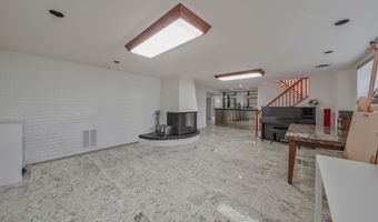 140 Dogwood Rd, Albertson, NY 11576