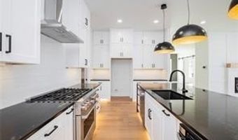 3406 Scoggins Rd, Bentonville, AR 72713