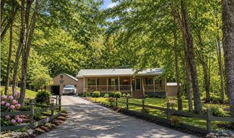 12 Overlook Dr, Center Harbor, NH 03226