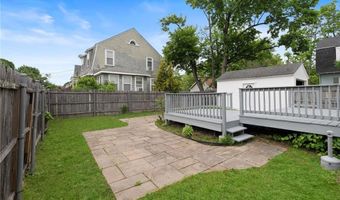 105 Park Ave, Cranston, RI 02905