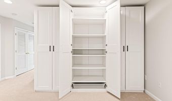 8469 BYERS Dr, Alexandria, VA 22309