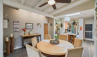 823 Kalalea St, Honolulu, HI 96825