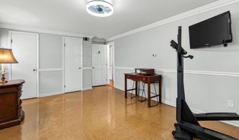 7052 WARDELL St, Annandale, VA 22003