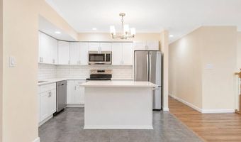 41 Madison Ave, Amityville, NY 11701