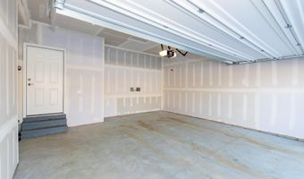 723 W Spaniel Dr, Ann Arbor, MI 48108