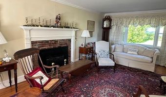 11 Tozier St, Belfast, ME 04915