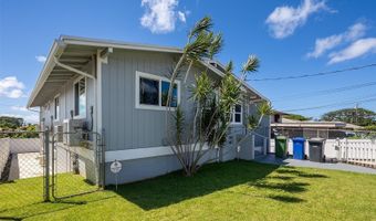 925 Pilialo St (Upstairs), Honolulu, HI 96816