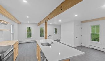 23 Bassett St, Barre, VT 05641