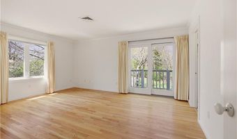 15 Hammersmith Rd 30A, Newport, RI 02840