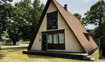 151 E 22nd St, Baxter Springs, KS 66713