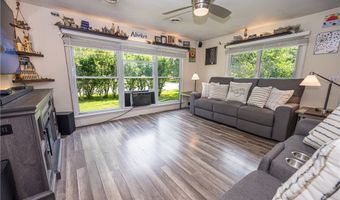 9658 Oakland St, Angola, NY 14006