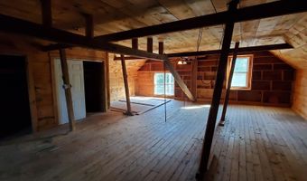 444 W Auburn Rd, Auburn, ME 04210