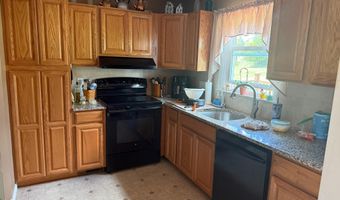 202 W 39TH St, Reading, PA 19606