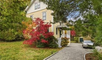 56 Bateman Ave 1, Newport, RI 02840