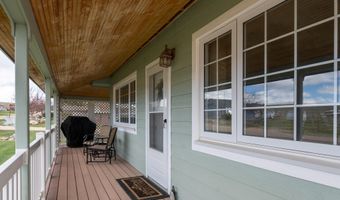 261 Hemlock St, Buffalo, WY 82834