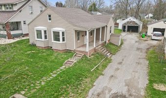 1073 Parkside Dr, Alliance, OH 44601
