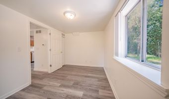 2472 Hawks Ave 1, Ann Arbor, MI 48108