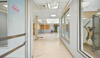 10 Pethaven Ln, Augusta, ME 04330