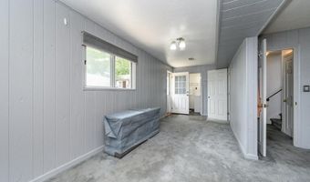 701 Beach Ave, Beachwood, NJ 08722