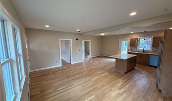 63 Shore Rd, East Providence, RI 02915