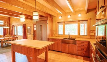 351 Duffers Ln, Cascade, ID 83611
