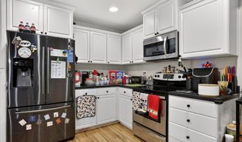 10535 SW CRESTWOOD Dr, Beaverton, OR 97008